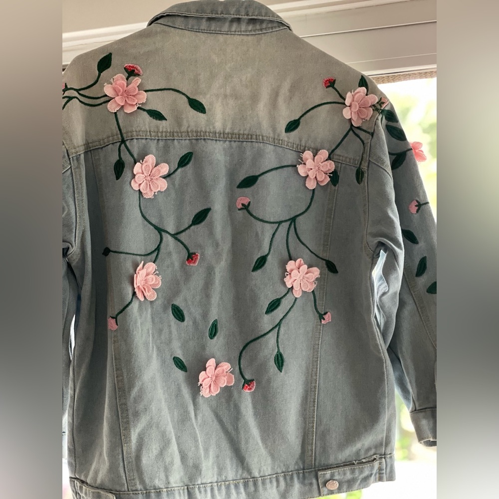 🌸Flower Appliques Denim Jacket - Picture 13 of 13